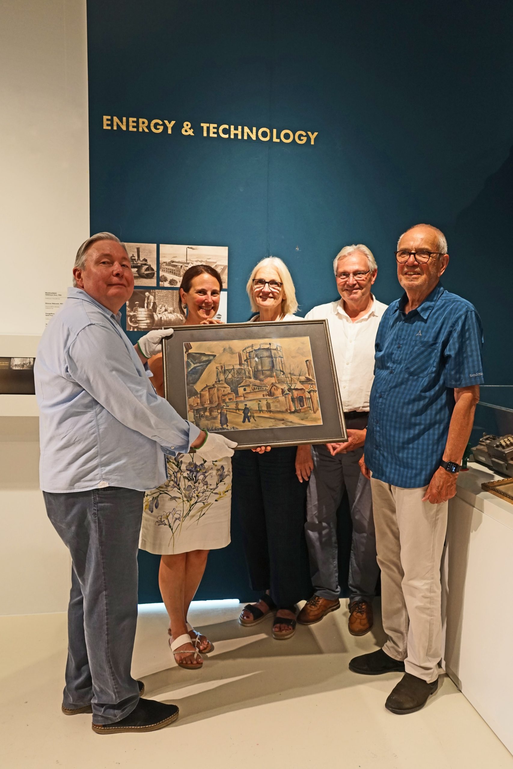 Übergabe des Gemäldes mit Restaurator Dimitri Scher, Museumsdirektorin Dr. Viola Skiba und für den Vorstand des Vereins der Gästeführer Anke Reichelt, Walter Schneider und Hans-Dieter Biesdorf (von links nach rechts) © Stadtmuseum Simeonstift